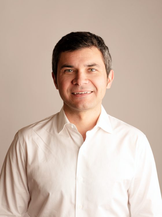 Dr Geoffrey JURKOLOW